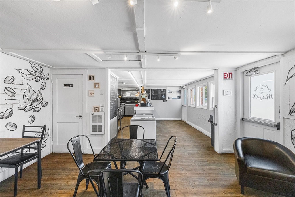 312 Pleasant St 2