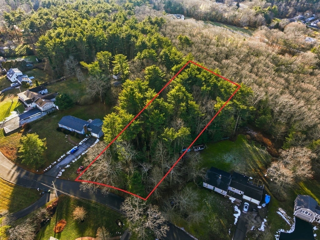44 Deerhill Ln