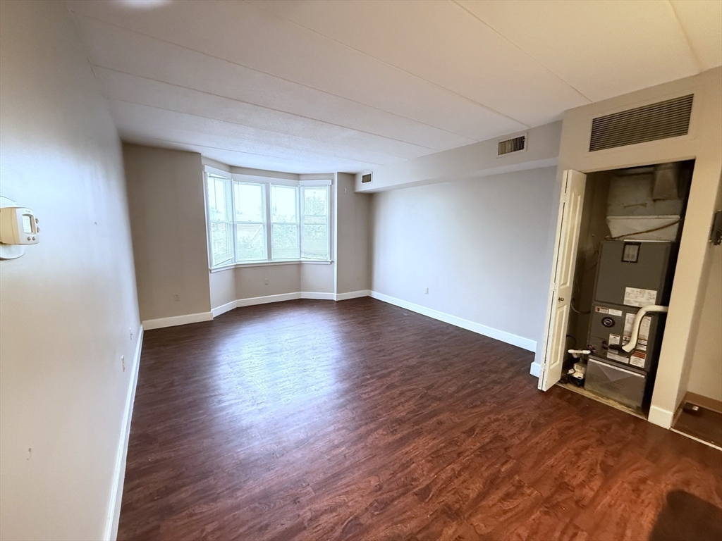 34 Sumner Ave 311