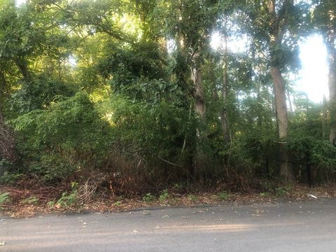 Photo of ) Hapwell & Summit St, New Bedford, MA 02740 (MLS # 73084459) Photo of ) Hapwell & Summit St, New Bedford, MA 02740 (MLS # 73084459)