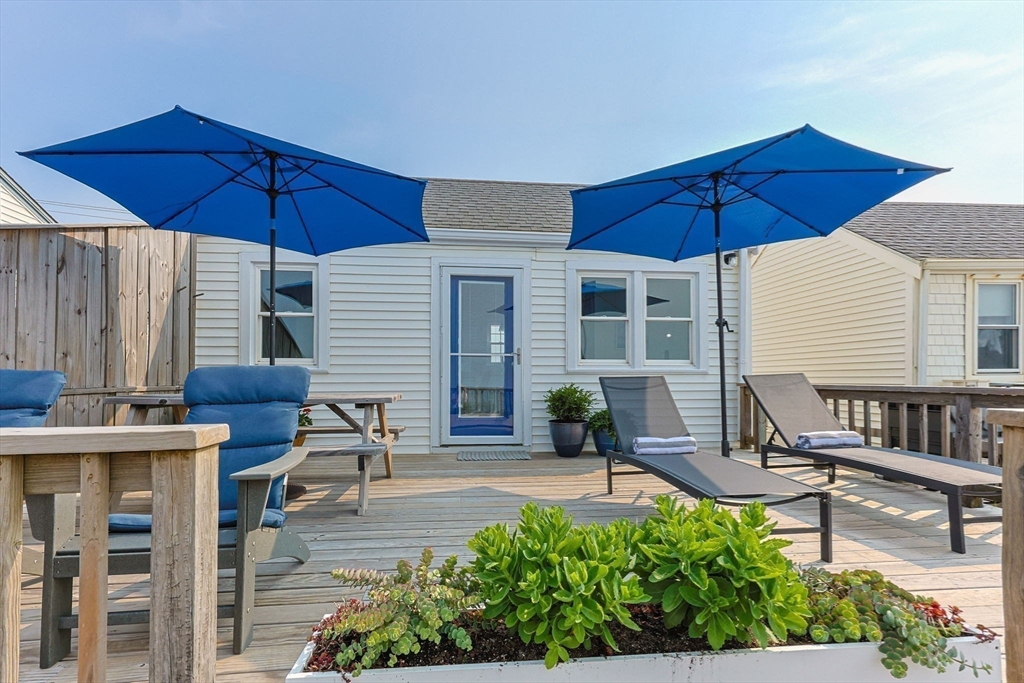 334 Shore Rd 1