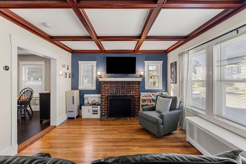 15 Blossom St