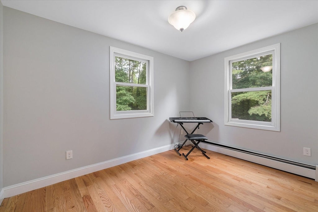 140 Burrage St, Lunenburg, MA Photo #18