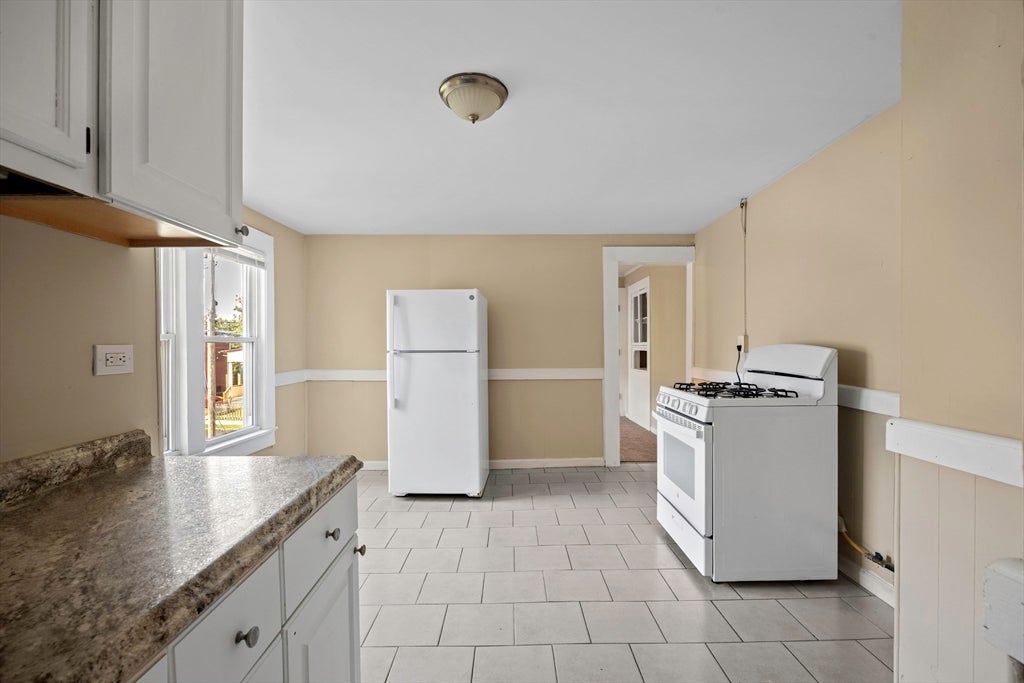 32-34 Pearl St, Chicopee, MA Photo #4