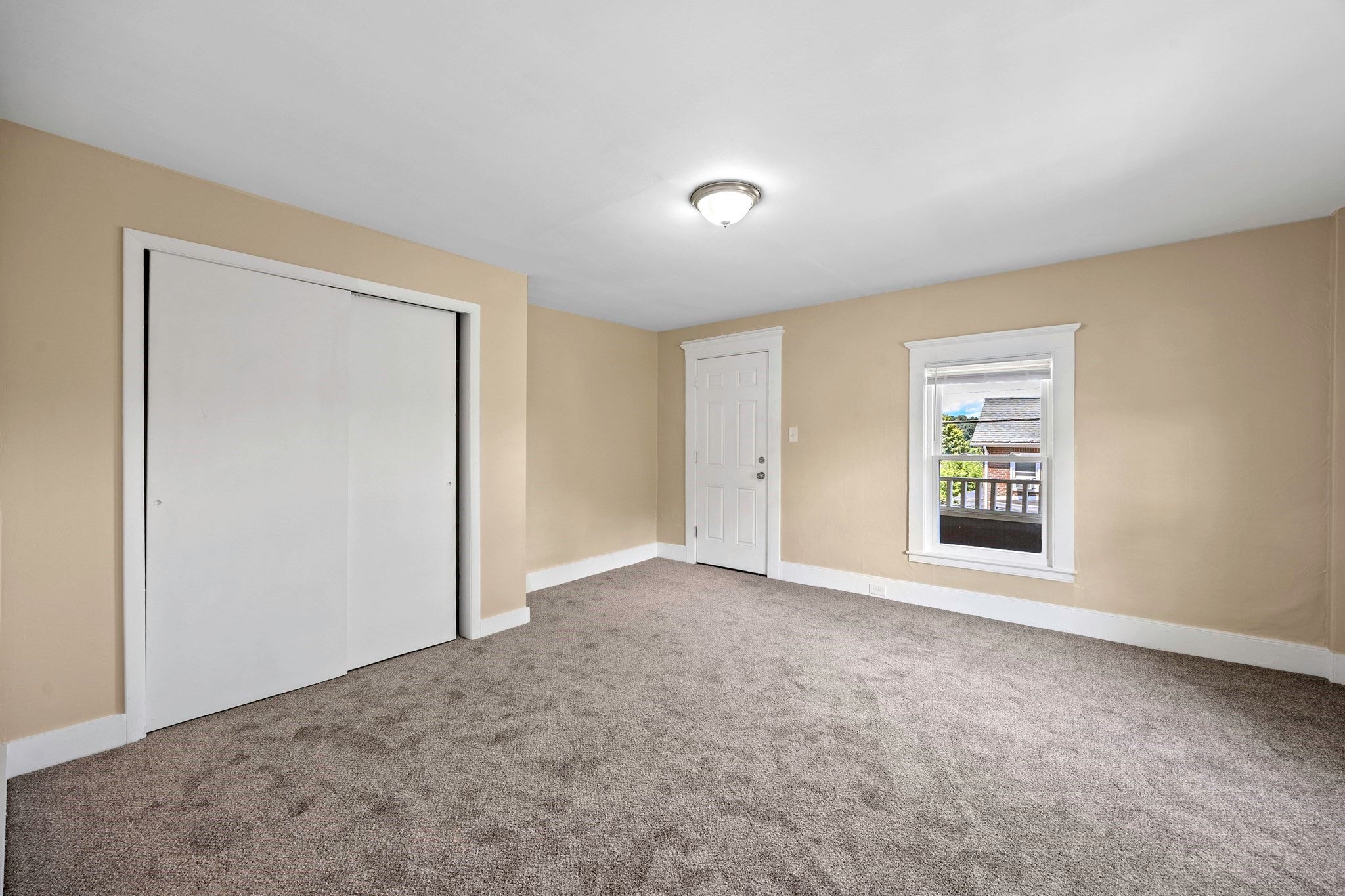 32-34 Pearl St, Chicopee, MA Photo #13