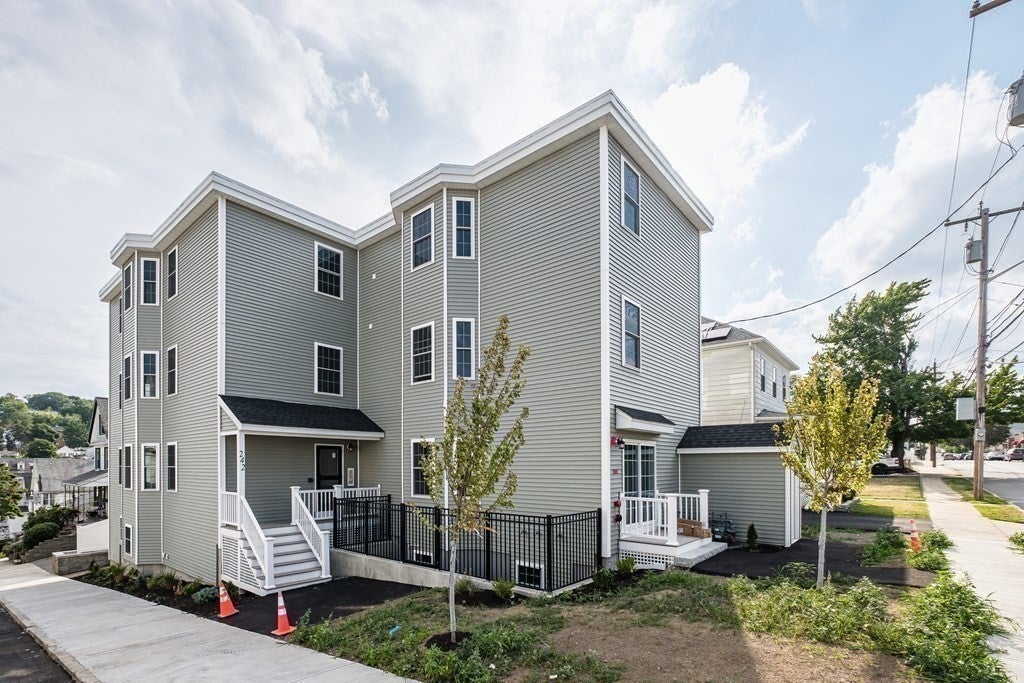 242 Mountain Ave #1, Revere, MA Photo #16