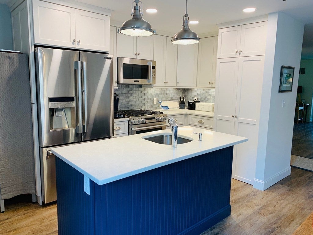 Photo of 25 Highland Ter, Plymouth, MA
