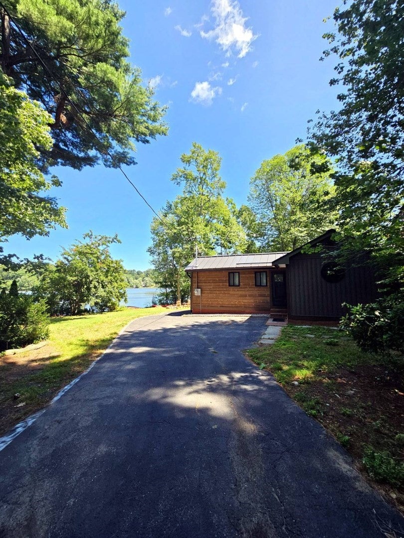35 Willowwood Ave