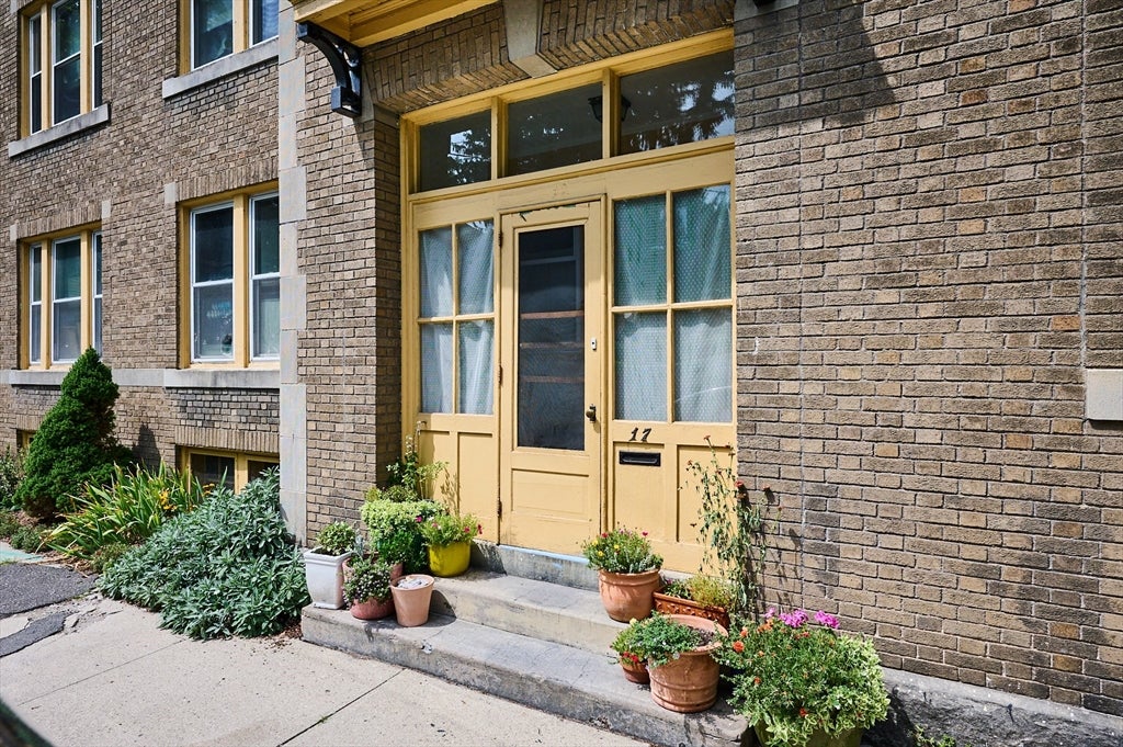Photo of 17 Clark Avenue, Northampton, MA