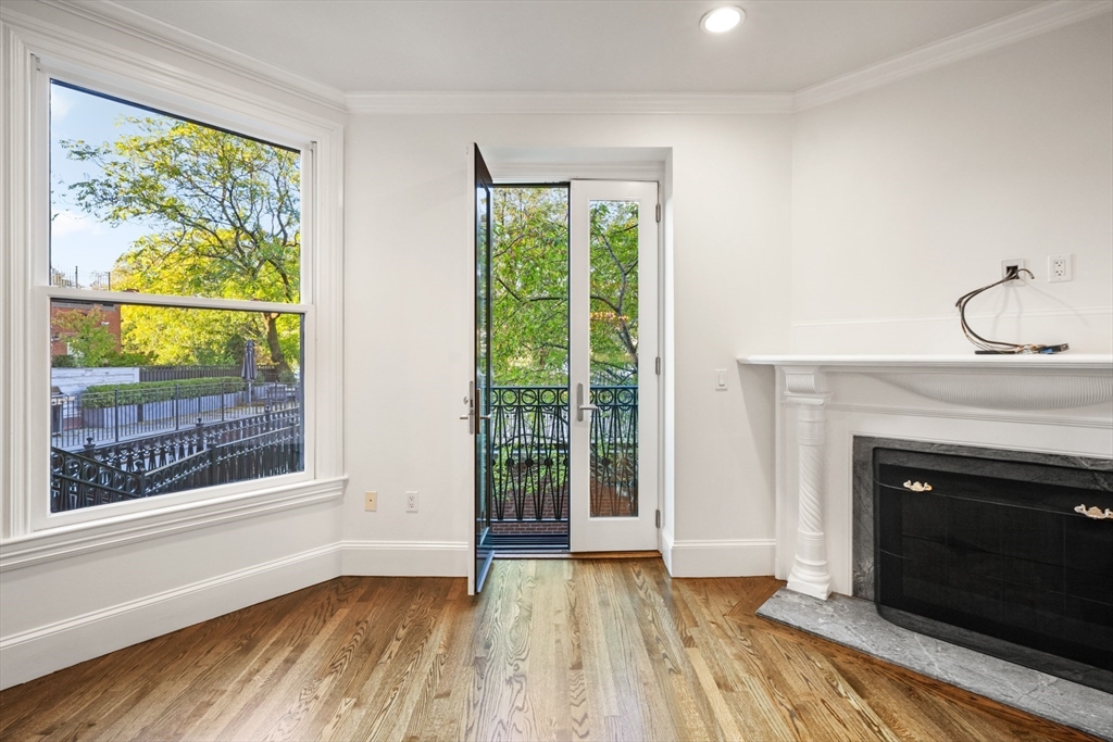 408 Beacon St 1