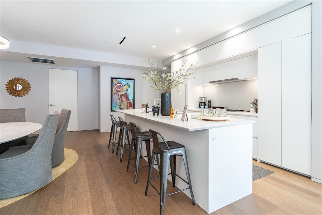10 Farnsworth Street 3B