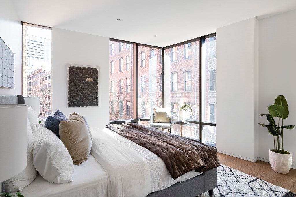 10 Farnsworth Street 3B