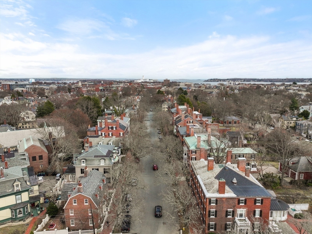 40 Chestnut St