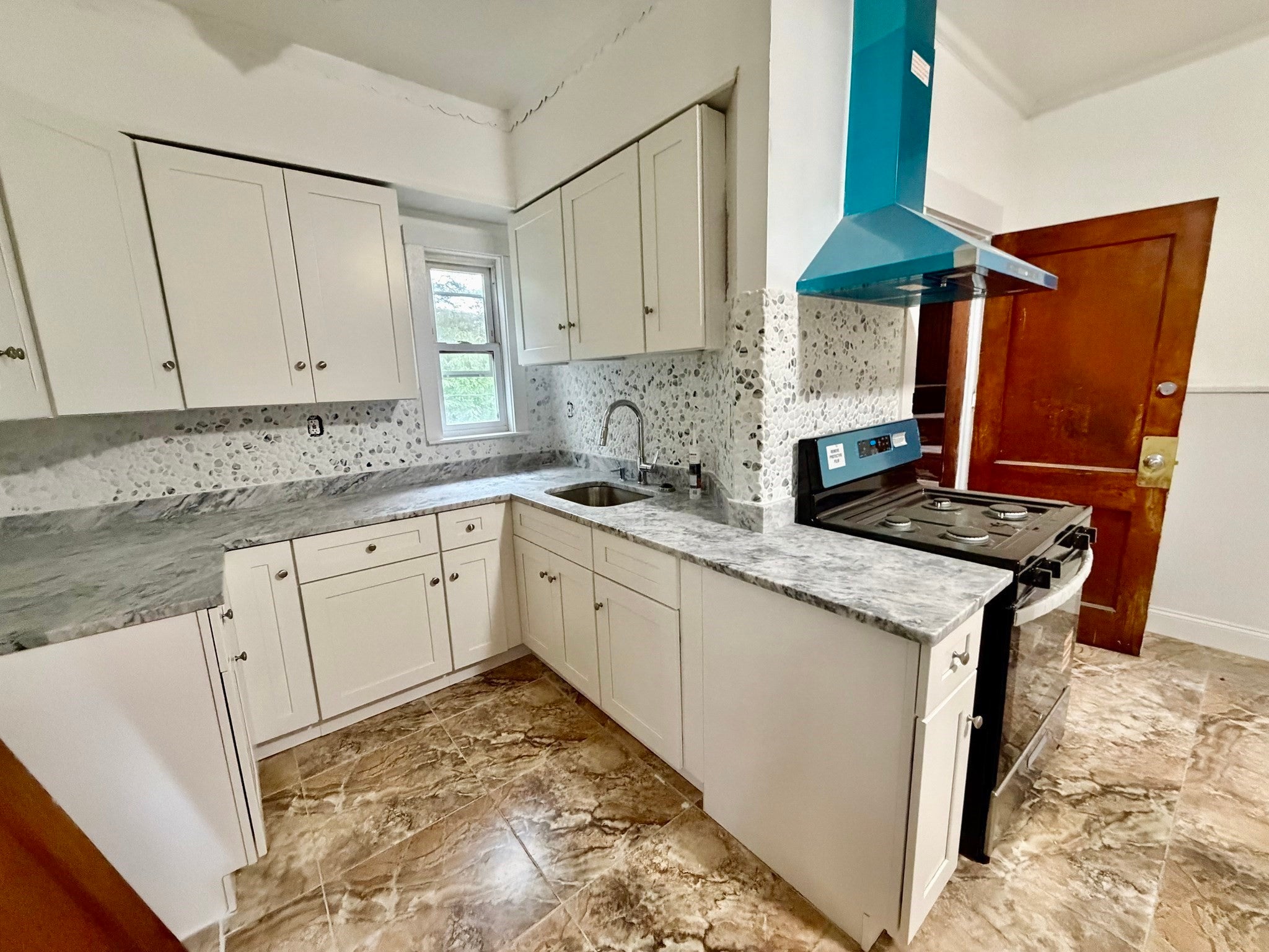 26 Walton St #1, Boston, MA, 26 Walton St #1, Boston, MA Photo #1