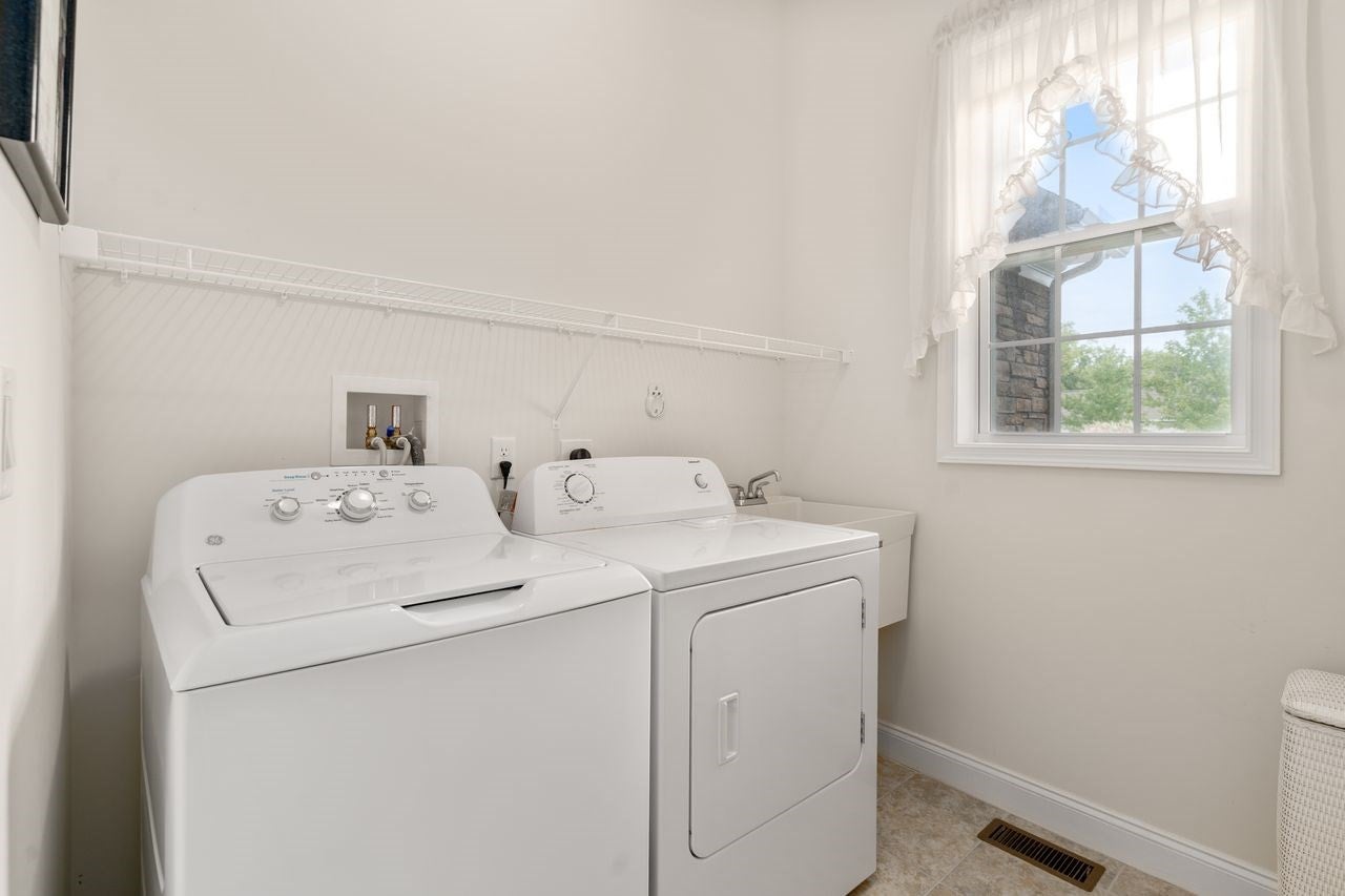 24 West  View Lane #24, Stow, MA Photo #20