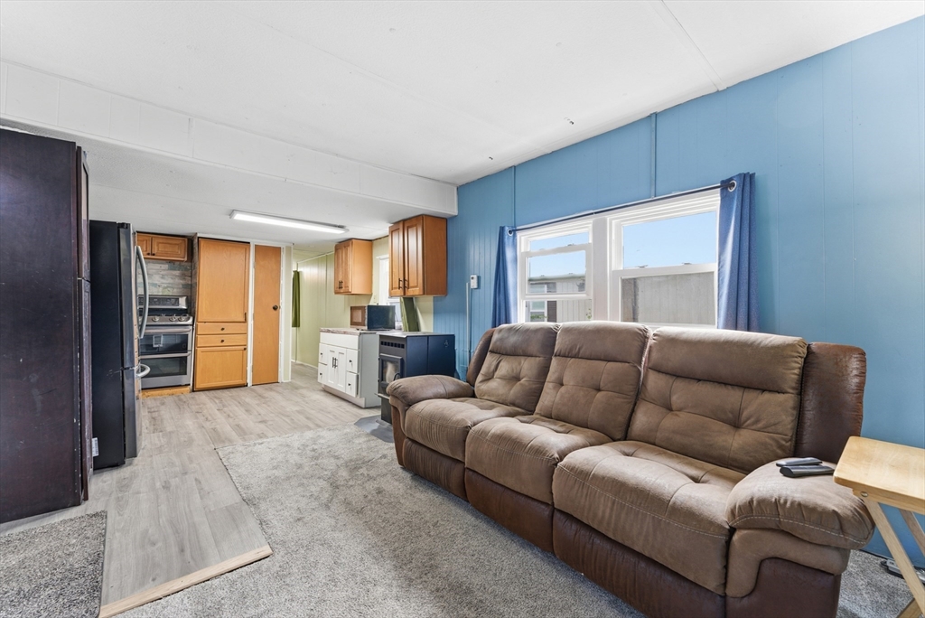 868 Southampton Road 18