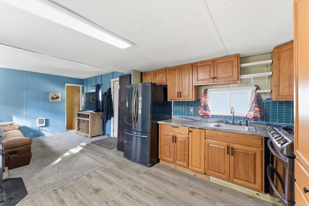 868 Southampton Road 18