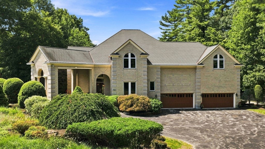 41 Spruce Rd.