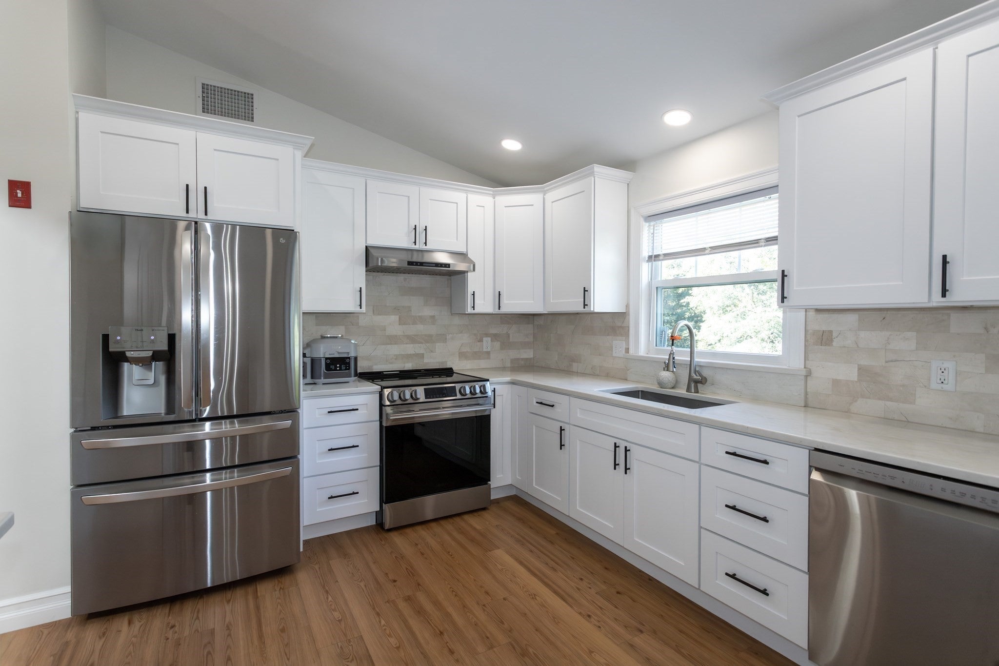18 Granaudo Cir, Southwick, MA Photo #6