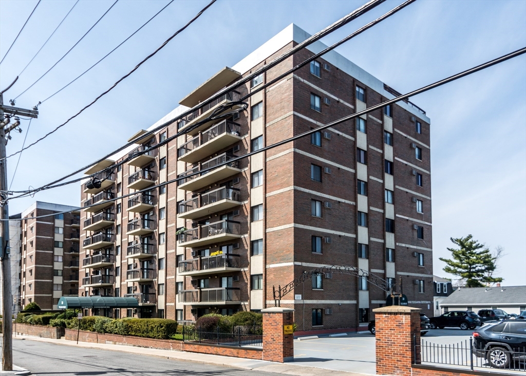 10 Williams Street 77