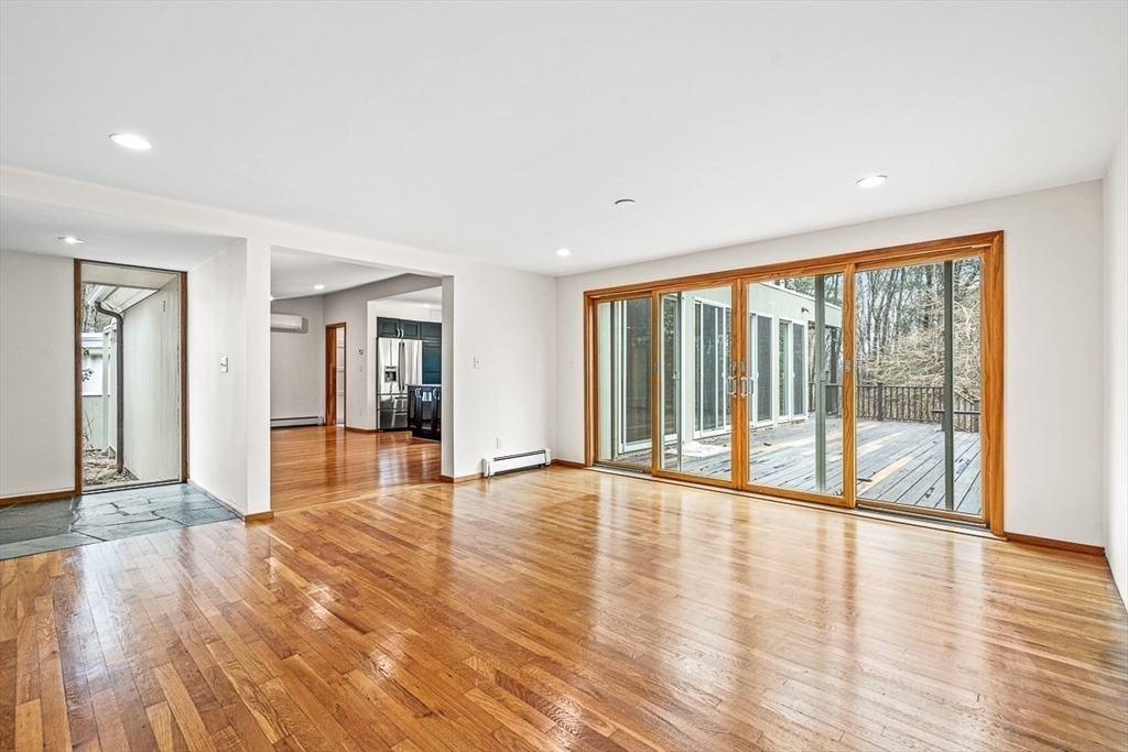 583 Gay St