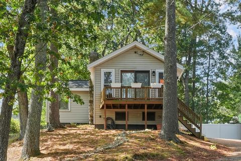 36 Elm Rd Westford MA 01886