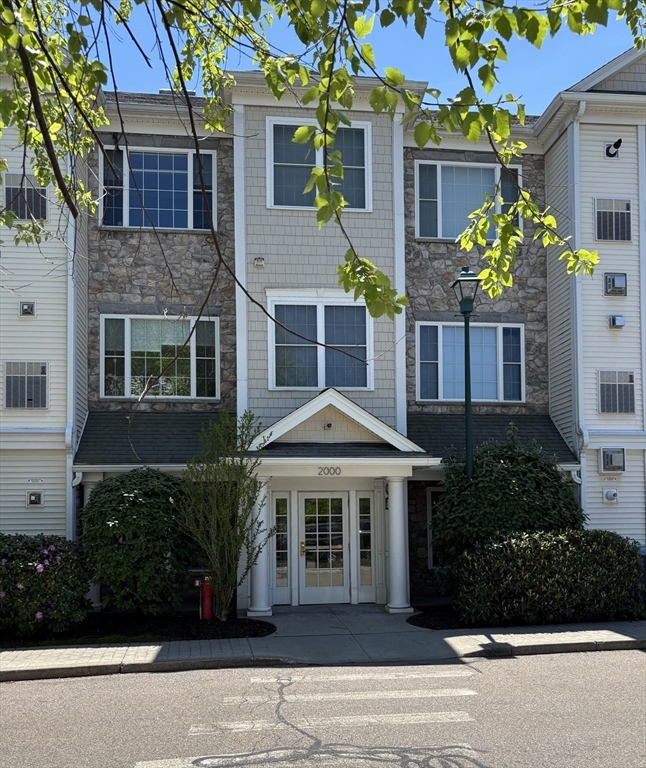 2303 Davenport Avenue 2303