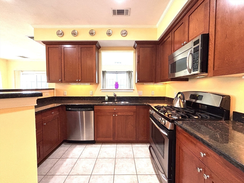 2303 Davenport Avenue 2303