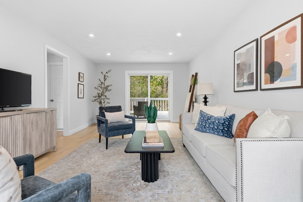 12 Mammola Way, Medford, MA Photo #7