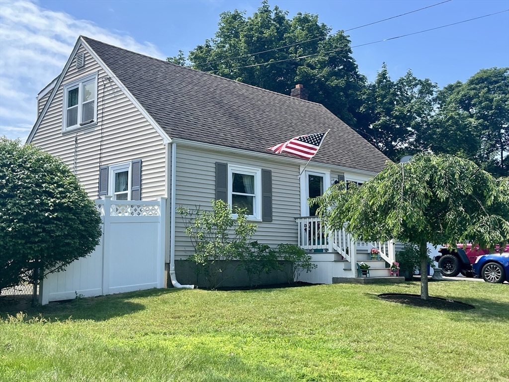 16 Douglas Ave
