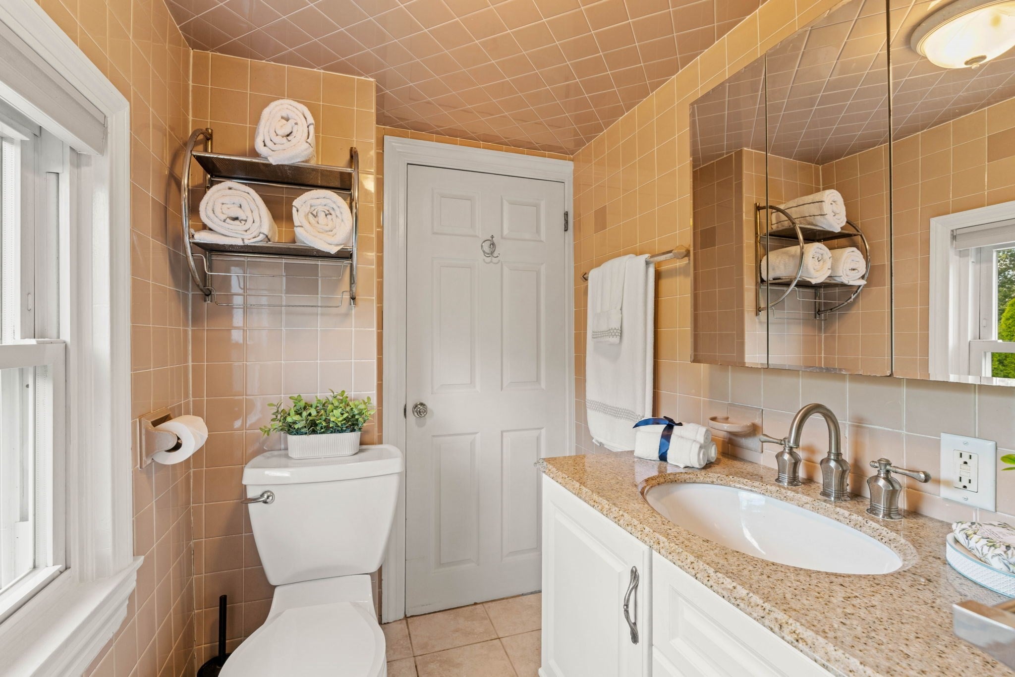 52 Thornton Ave, Methuen, MA Photo #21