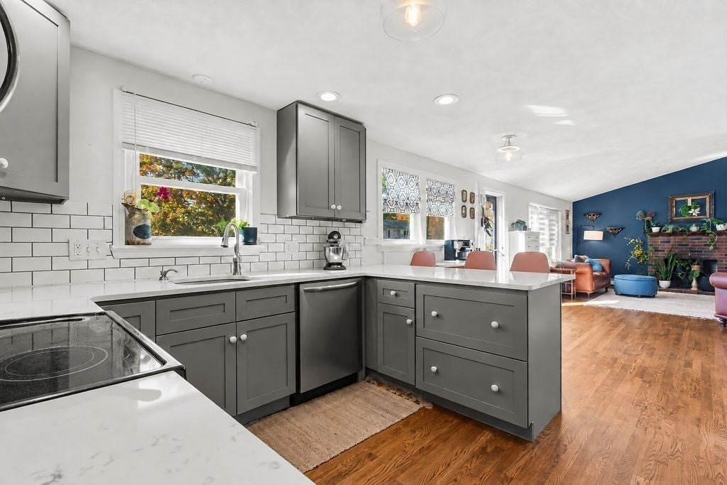 106 Rangeley Ave, Brockton, MA Photo #15