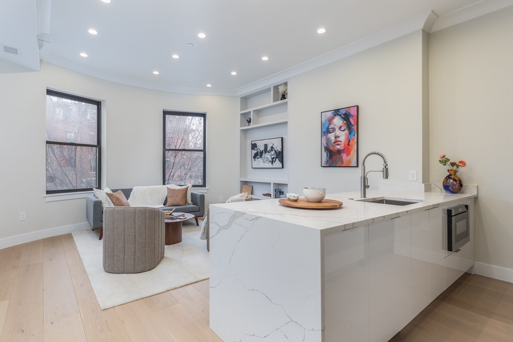 577 Massachusetts Ave. 3