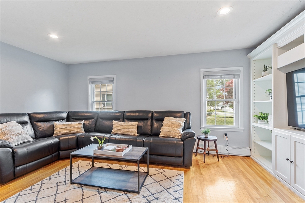29 Belmont Ave