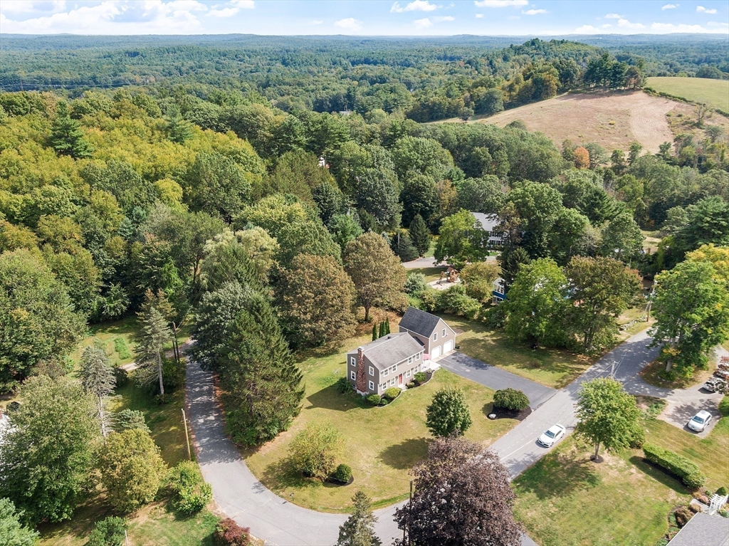 52 Chestnut Hill Rd