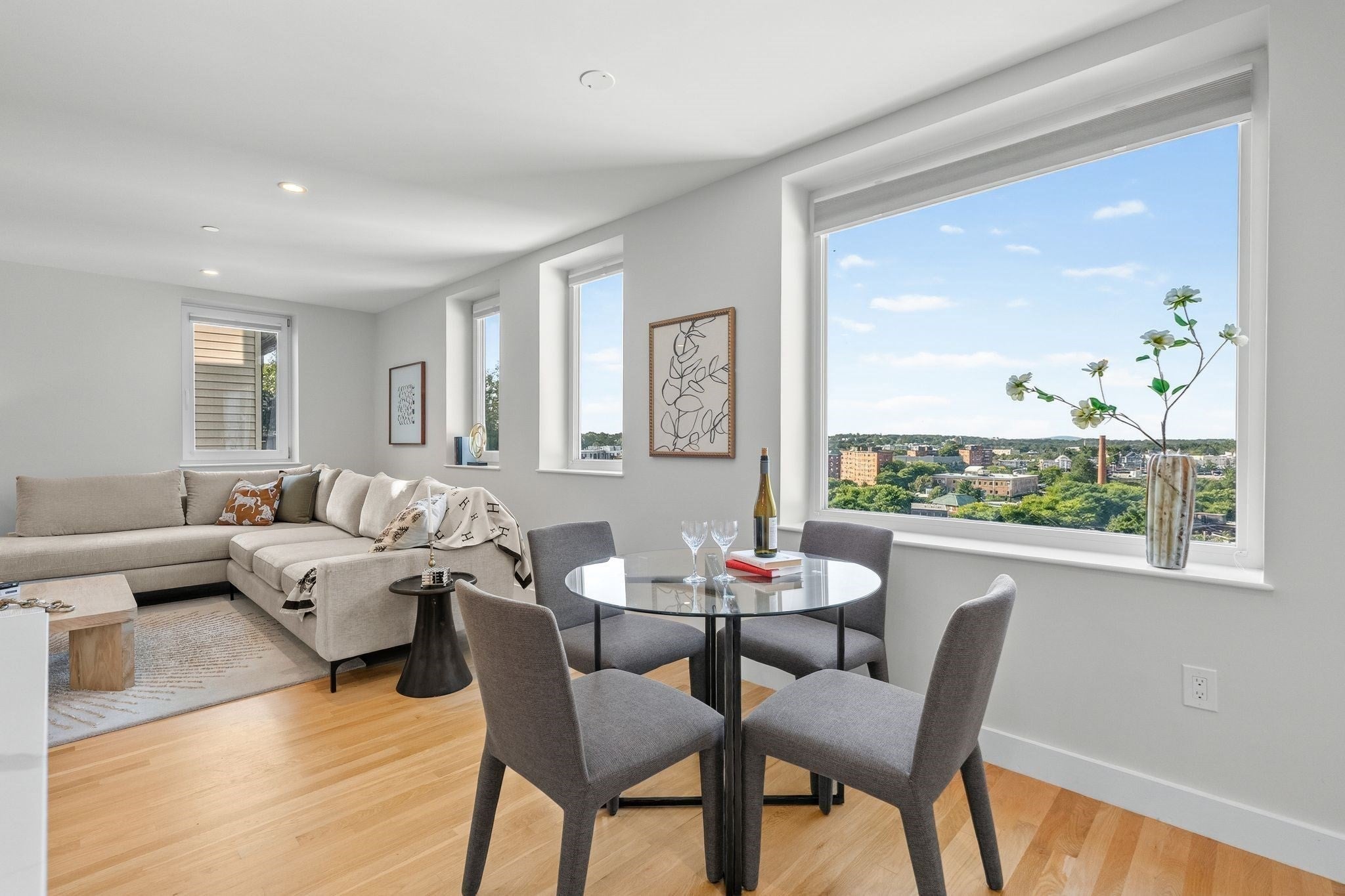 52 Fisher Avenue 302