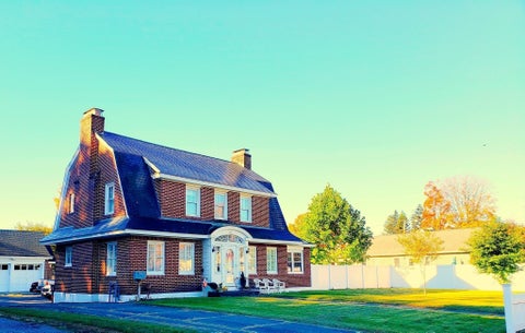 Photo of 112 Franklin St, Westfield, MA 01085 (MLS # 73594229)
