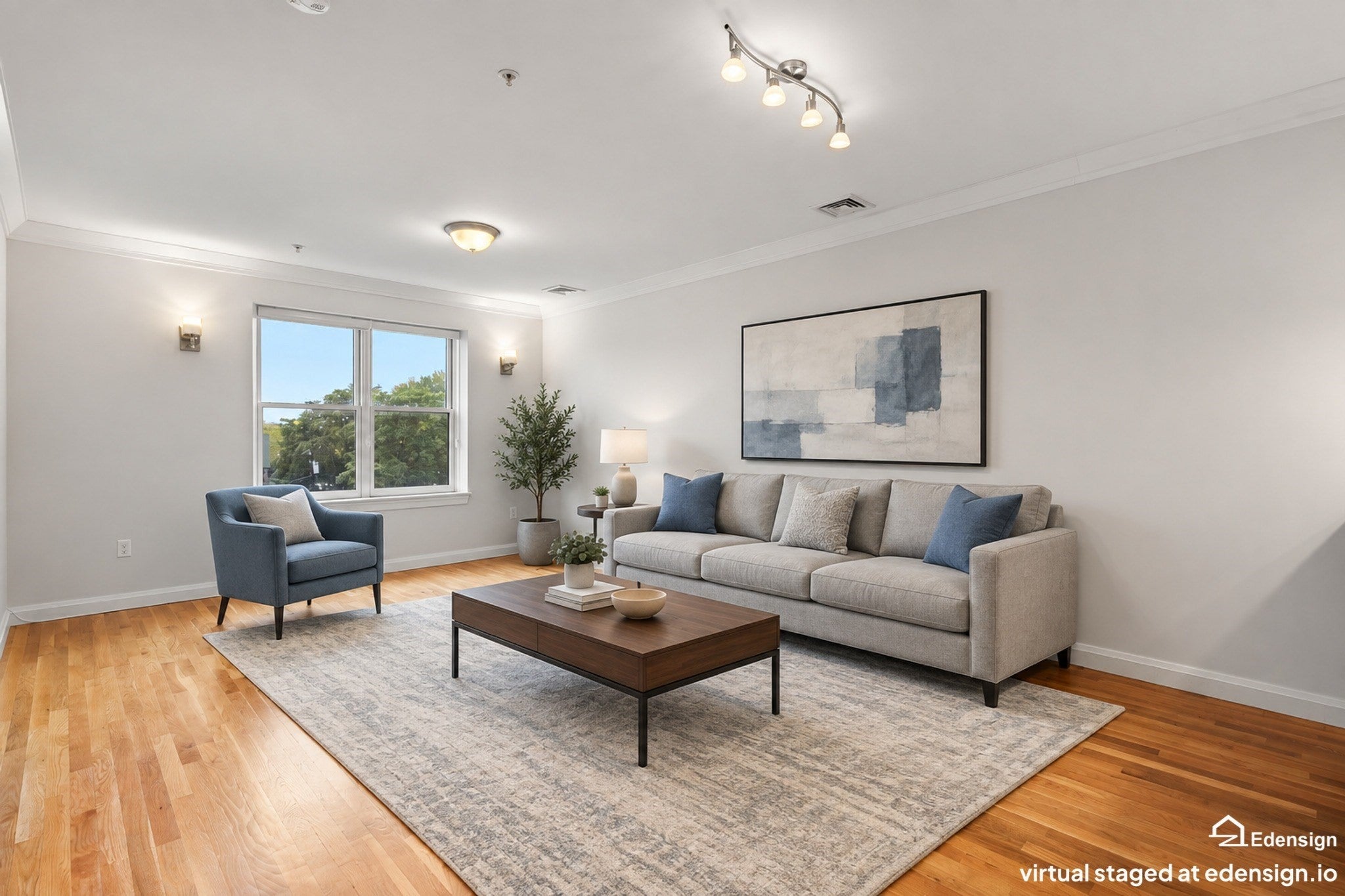156 Green St 302
