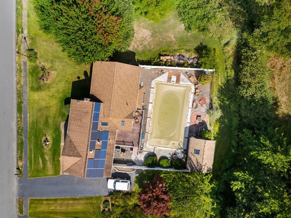 23 Lincolnshire Dr