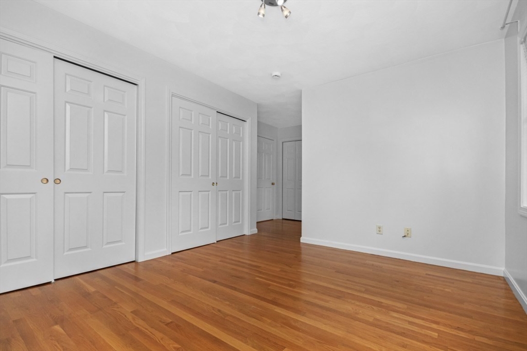 Cambridge, Massachusetts 02139, United States, 4 Bedrooms Bedrooms, ,3 BathroomsBathrooms,Residential,Active,158660