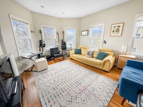 Photo of 107 Columbia Street #3, Cambridge, MA 02139 (MLS # 73497535)