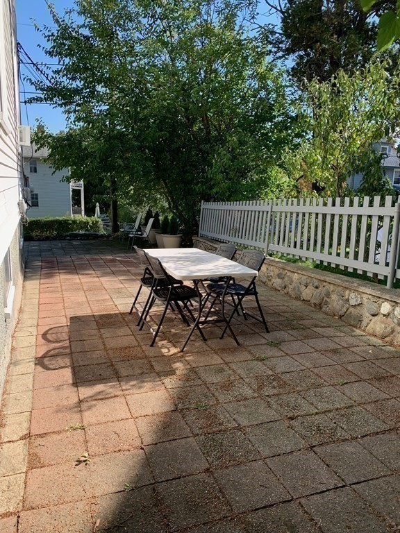 Watertown, Massachusetts 02472, United States, 2 Bedrooms Bedrooms, ,1 BathroomBathrooms,Residential,Active,189462