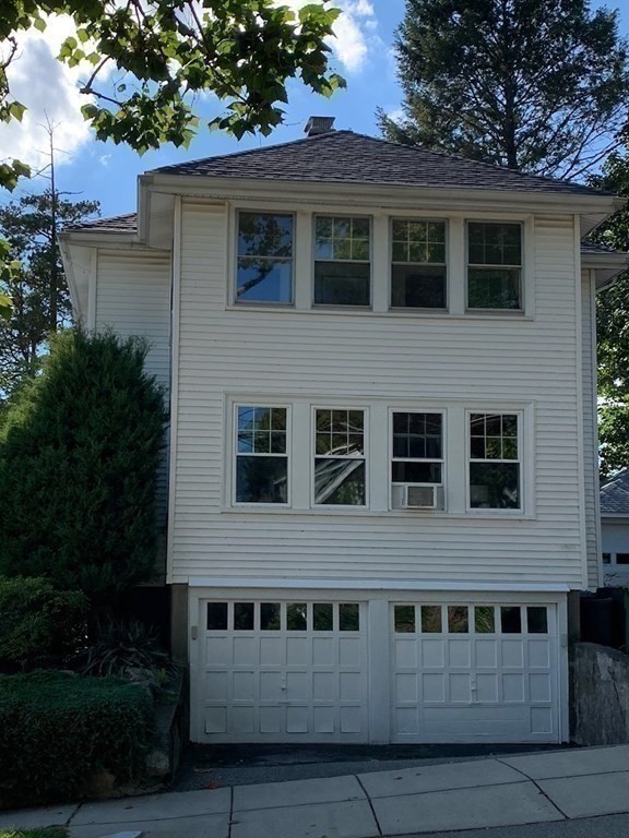 Watertown, Massachusetts 02472, United States, 2 Bedrooms Bedrooms, ,1 BathroomBathrooms,Residential,Active,189462