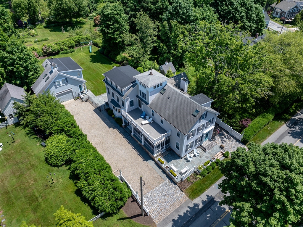 23 Beacon St