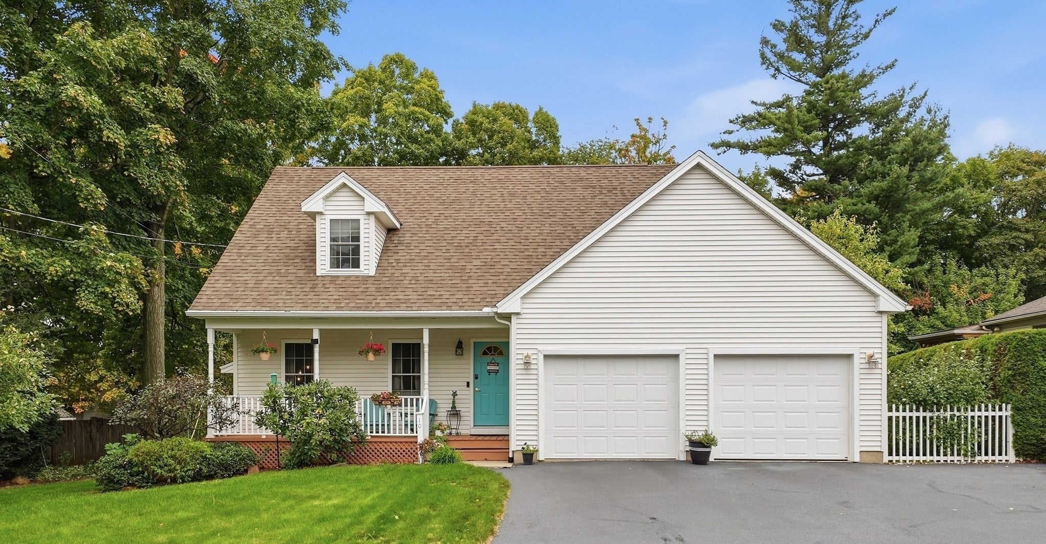 Photo of 10 John St, East Longmeadow, MA