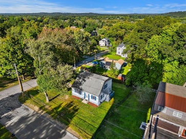35 Cedar Rd Littleton MA 01460