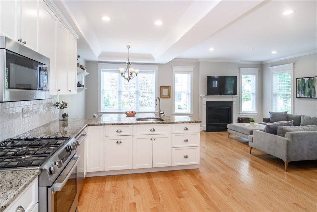 84 Middlesex Ave 84