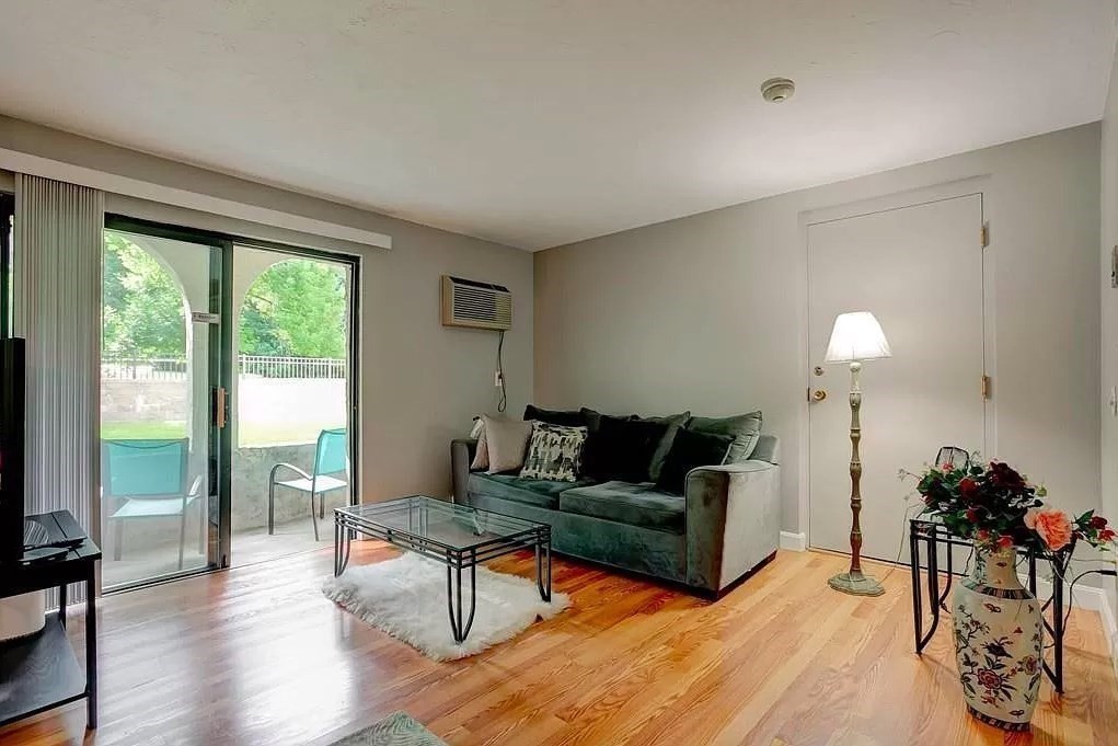 120 Fellsview Ter 121