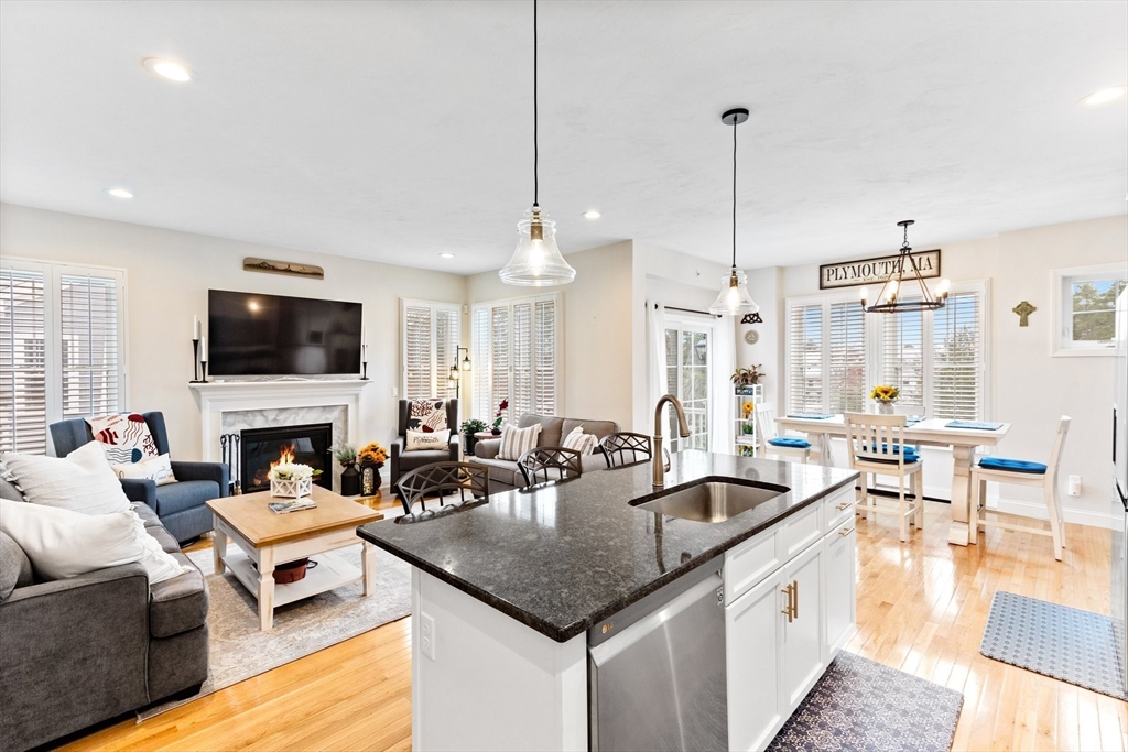 9 Sunflower Way, Plymouth, MA Photo #4