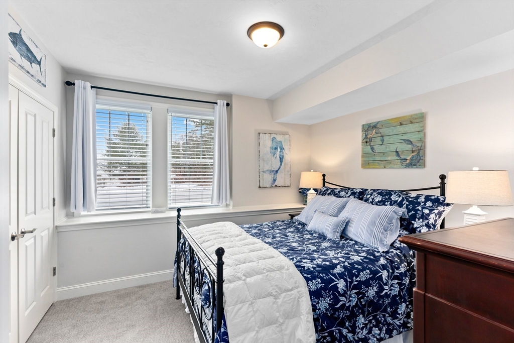 9 Sunflower Way, Plymouth, MA Photo #15